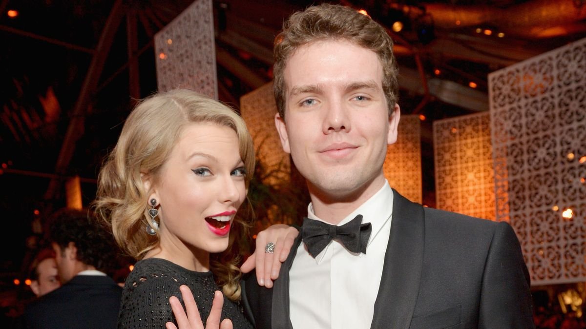 Taylor Swift's Little Brother Austin Really Looks Up to Her ...